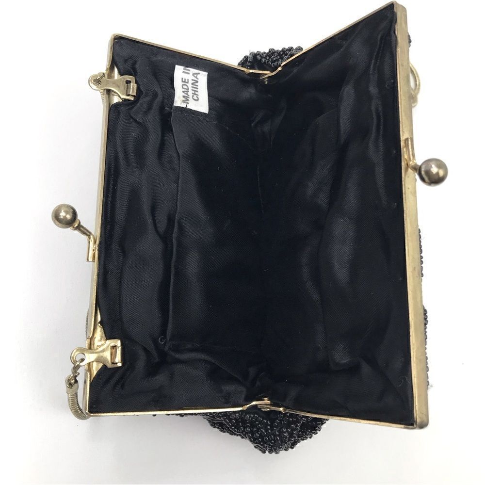 Black Beaded Retro Shell Shaped Mini Shoulder Bag - Picture 11 of 12